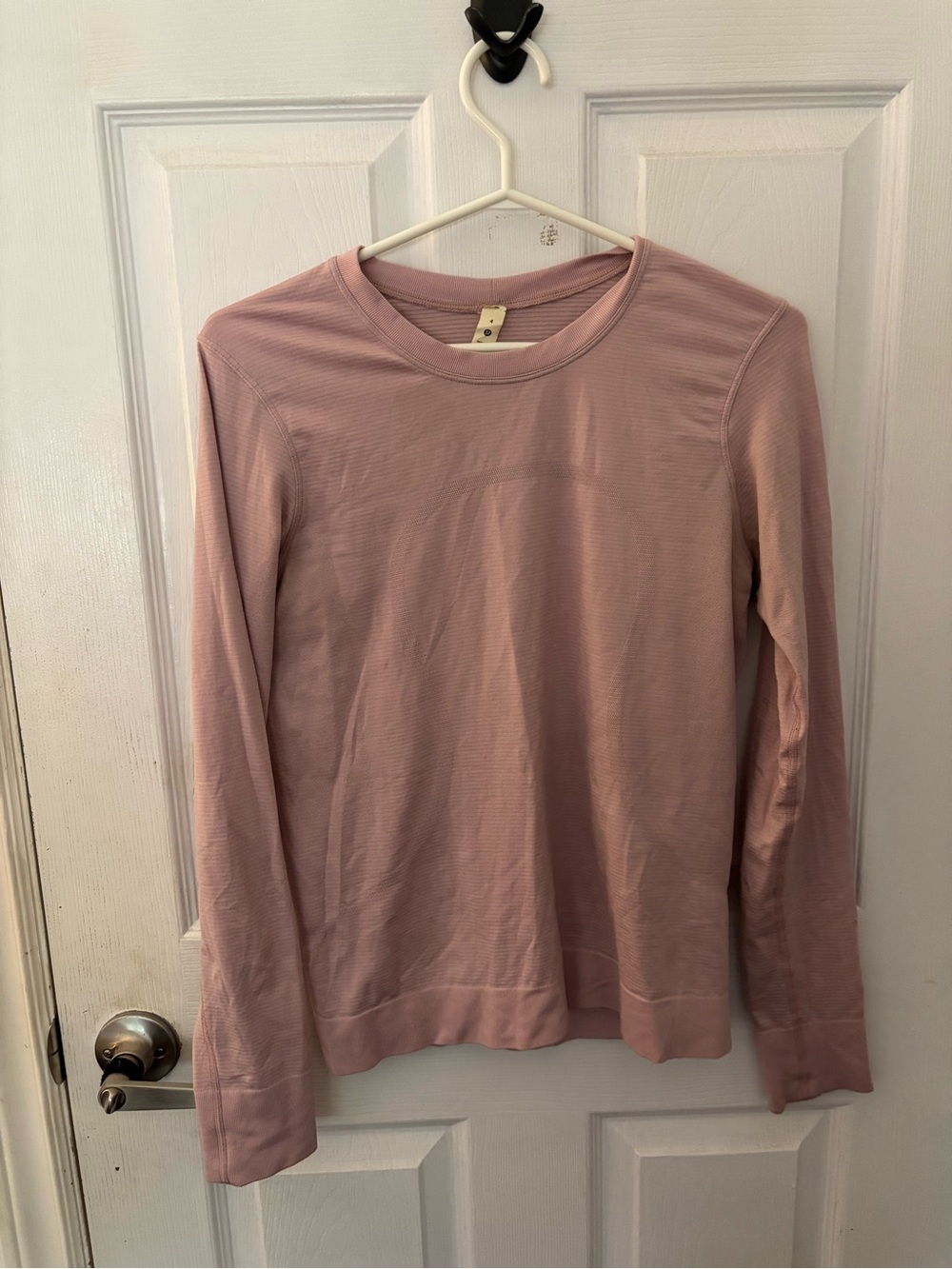 lululemon athletica dusty rose long sleeve crew